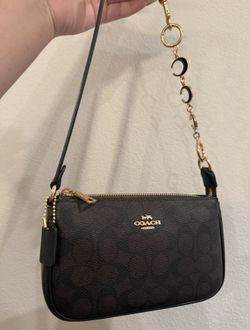 COACH NOLITA 19 IN SIGNATURE CANVAS