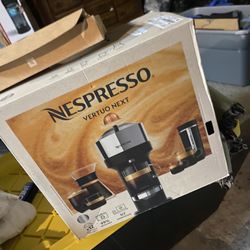NESPRESSO  Machine 