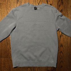 Grey Sweatshirt