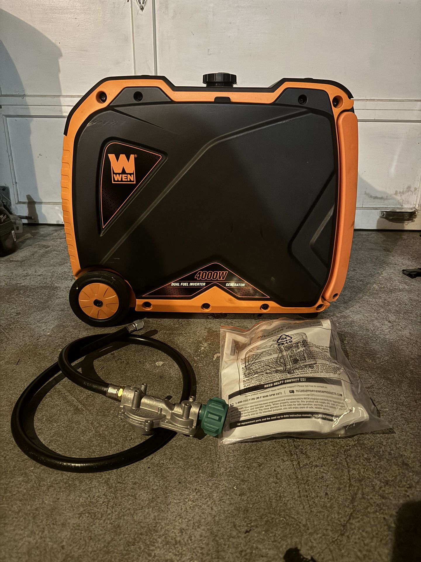 WEN DF400i 4000W Generator