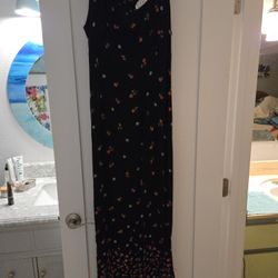 Dress With Slit.  Form Fitting Size 10