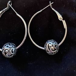 Ladies Sterling Silver Earrings With Scroll Ball Design 