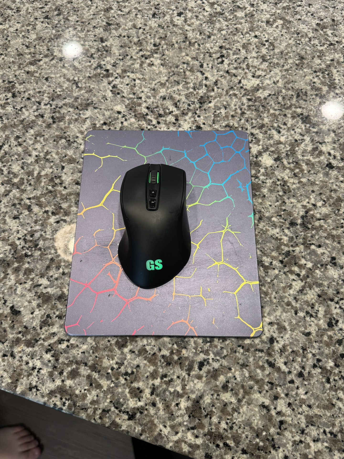 Gaming Mouse Mouse (Pad Included)
