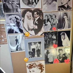 Lot of I love lucy photos: 
15 PHOTOS 
 🙂are 14×11
❤️ are 8×10 on cardstock paper 
The rest are all 8×10 prints .. A lot of them seem to be original