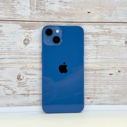 Apple iPhone 13 128GB Unlocked Liberado