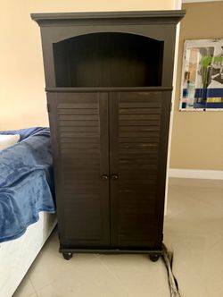 Desk - Computer Cabinet