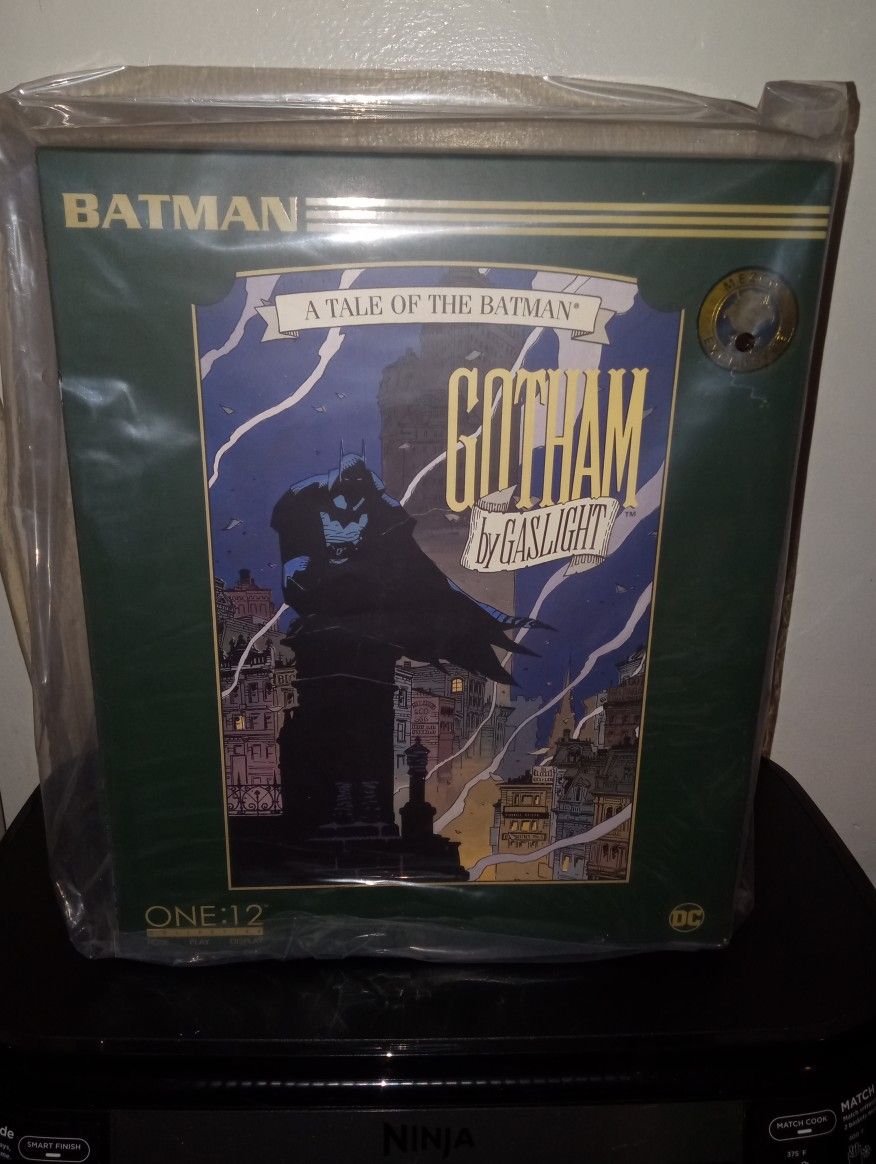 Mezco One 12 Batman Gotham By Gaslight Figure