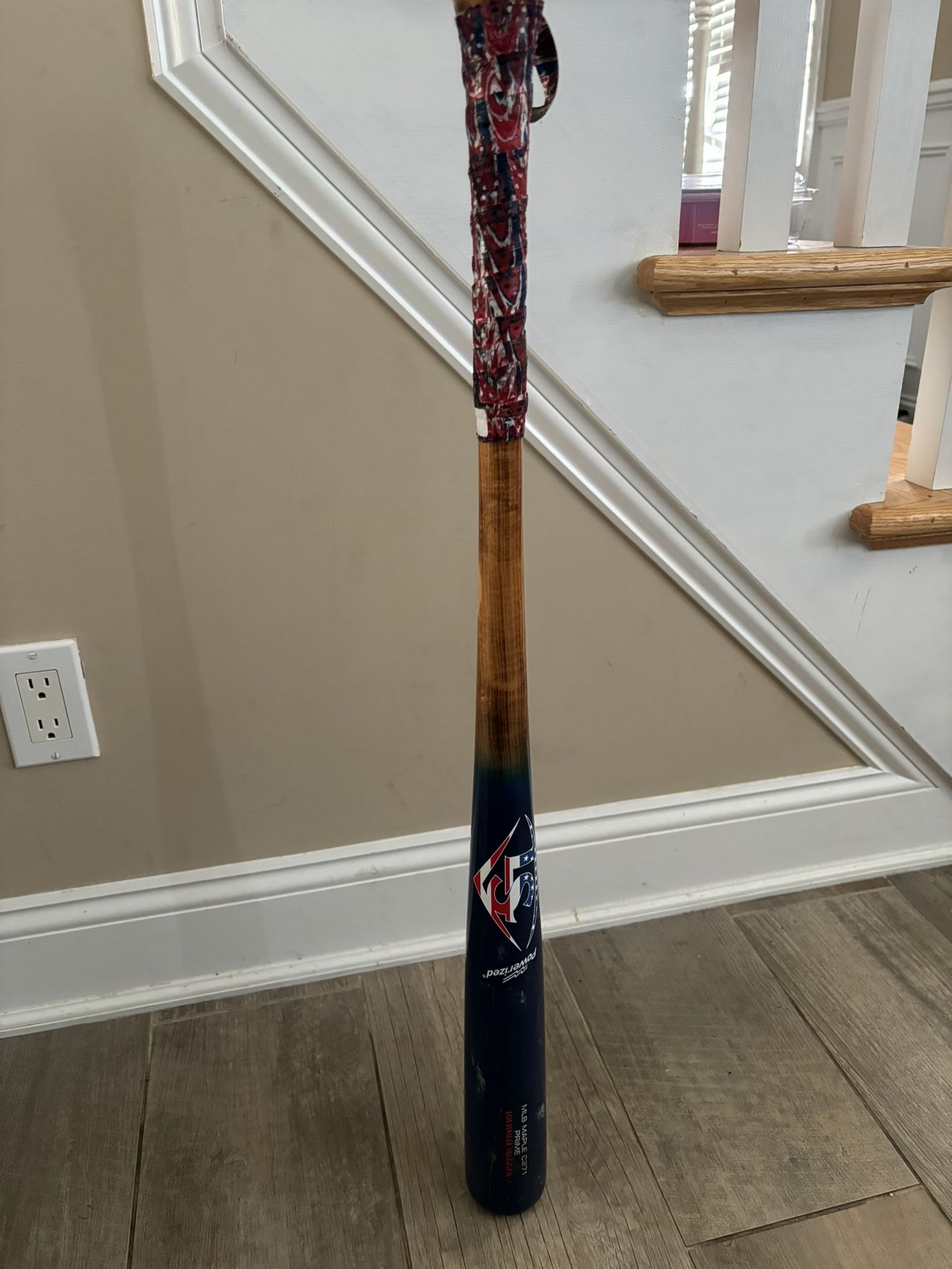 Louisville Slugger Maple MLB Prime C271 Patriot Bat (-3) 32/29