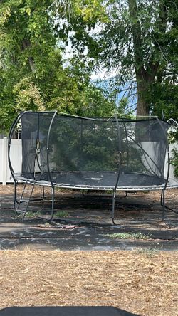 Lg outdoor trampoline