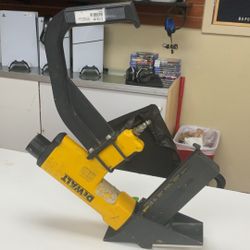 Dewalt Carpet Fastener