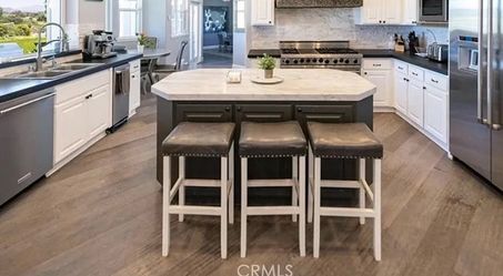 3 barstools