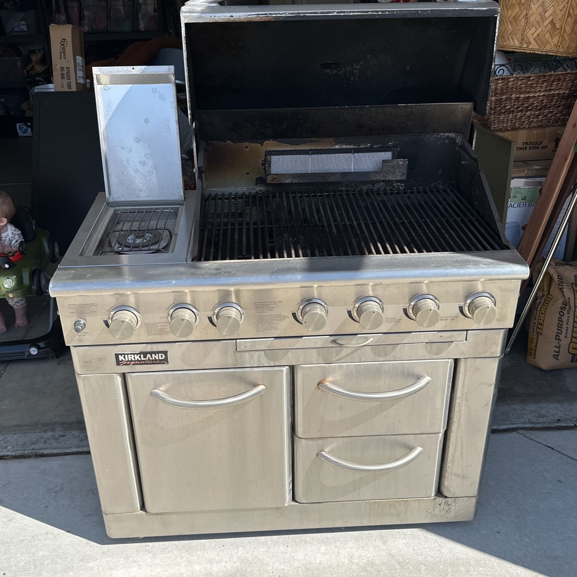 Kirkland grill for Sale in Turlock, CA OfferUp