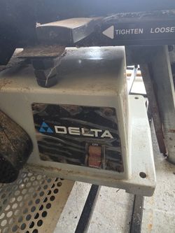 Delta Model 31-695 6" Belt / 9" Disc Sander.