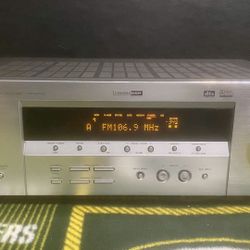 Yamaha HTR-5730 Natural Sound AV Receiver. 