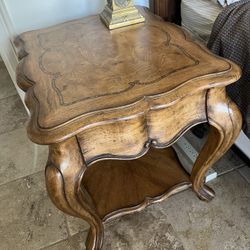 Thomasville King Size Bed With Side tables