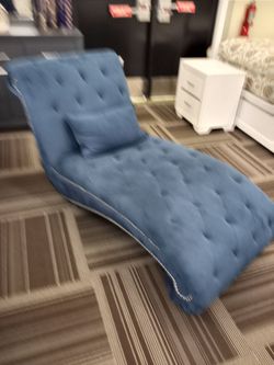 Chaise Lounge
