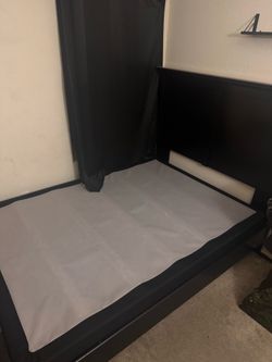 Full bed with mattress good condition