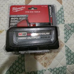 Milwaukee
M18 18-Volt Lithium-Ion High Output Battery Pack 6.0Ah