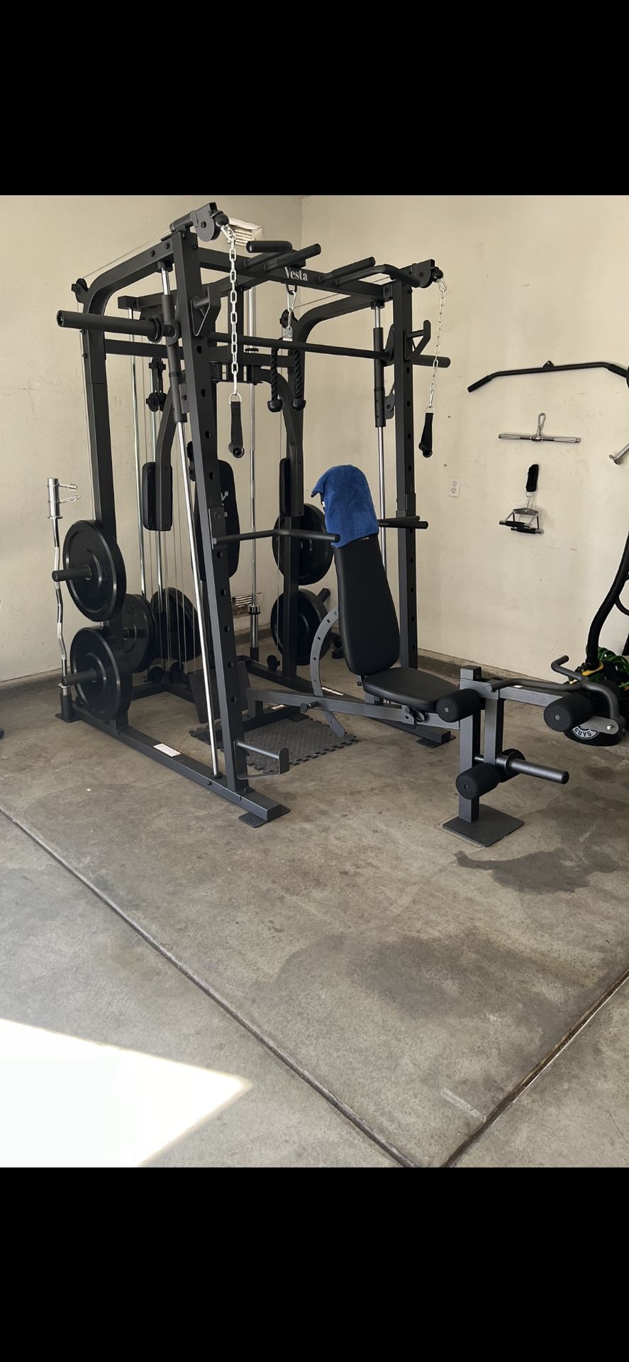 Vesta Fitness Smith Machine 2001