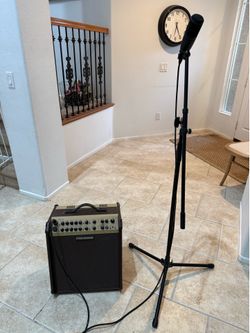 Fishman Loudbox Performer Acoustic Amp + Mic Stand