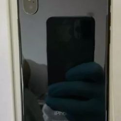 Unlocked iPhone XS 64Gb Excellent condition