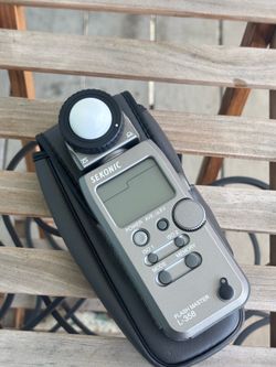 SEKONIC Light Meter