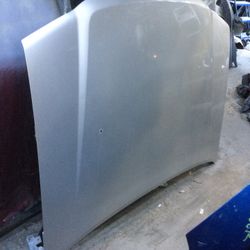 2005 2006 2007 Chevy Colorado Hood