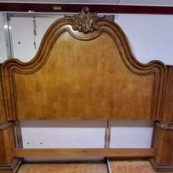 Extraordinary Henredon King Bedroom Set...Never Used...Marble Tops...Delivery Available