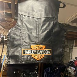 Leather Vest  Harley Davidson 