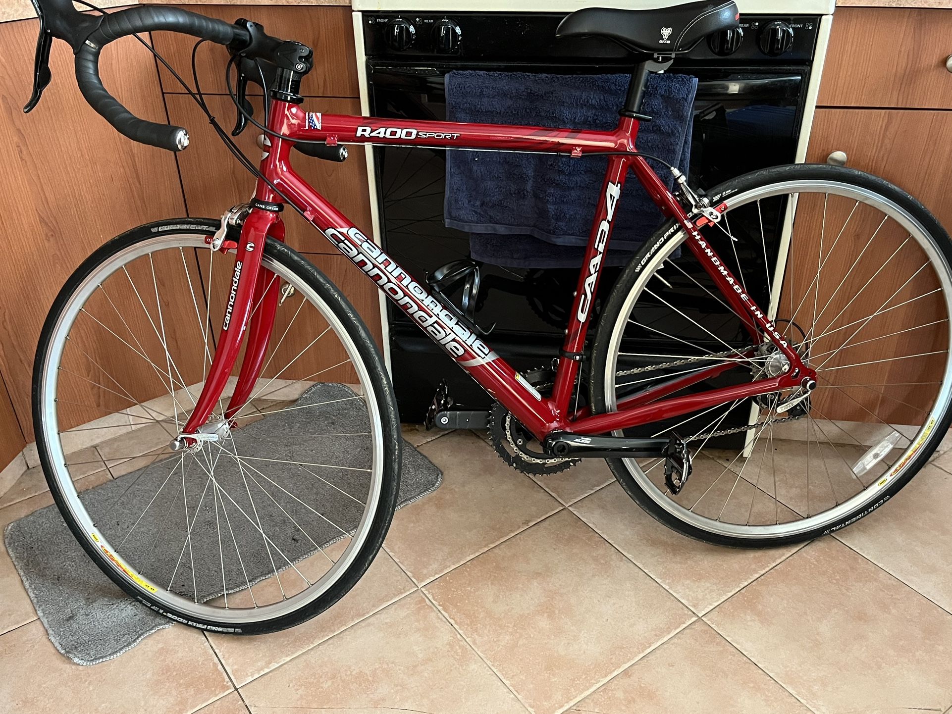 Cannondale R400 Roadbike