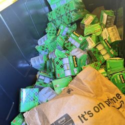 Scotch Magic Tape Dispenser, Clear, ¾ in. x 325 in., 3 Dispenser  Out of 10k only have couple 100ds left  $3 each or 2x for $5  Regular price $5-$7.77