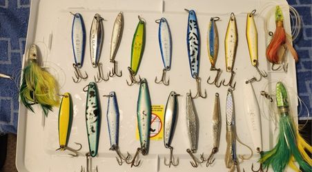 A lot of surface irons&a few tuna feathers.