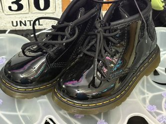 Dr. Martens Toddlers Size 6