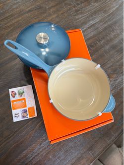 NEW Le Creuset Saucier Pan (2 1/4 quart)