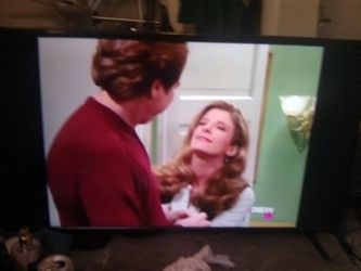 Emerson ET-4000 ( 40 inch Non Smart TV)