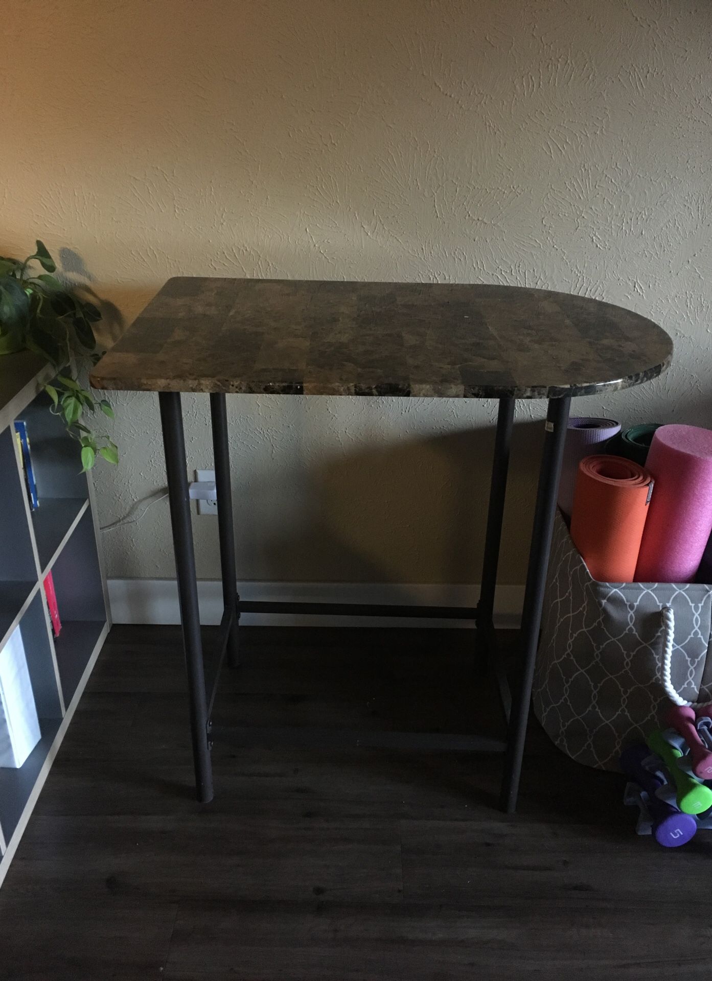 Half rounded tall table for small kitchens