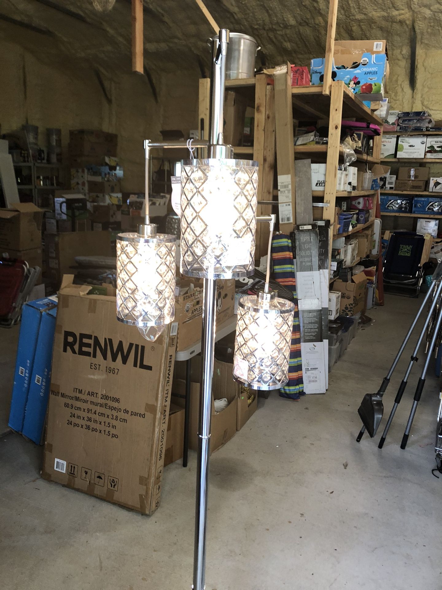 Bridge Port 3 Arm Lamp