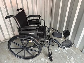 Drive Cruiser III Wheelchair With Leg Rests