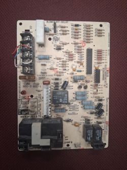 Carrier HK42FZ013 Furnace Control Board