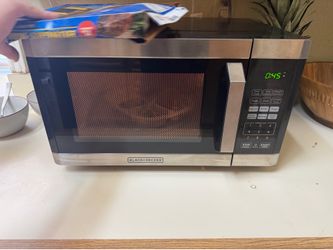 BLACK+DECKER 0.9 cu ft Microwave Oven Black