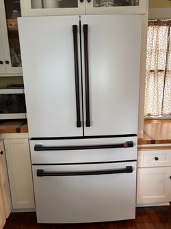 GE Café four-door refrigerator handles.