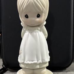 Precious Moments “God is Love Dear Valentine”