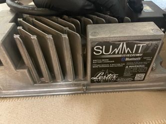 Lester Summit II Battery Charger