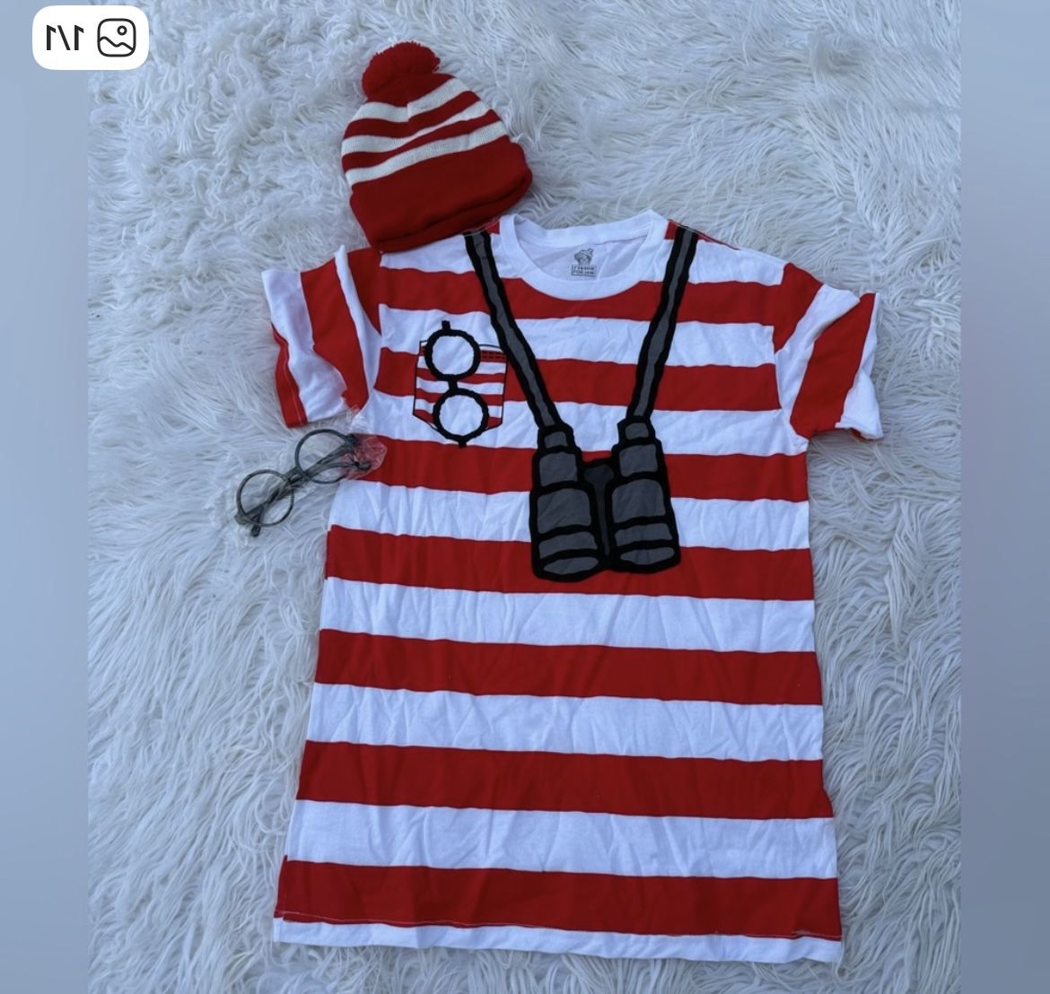 Women’s Waldo Costume