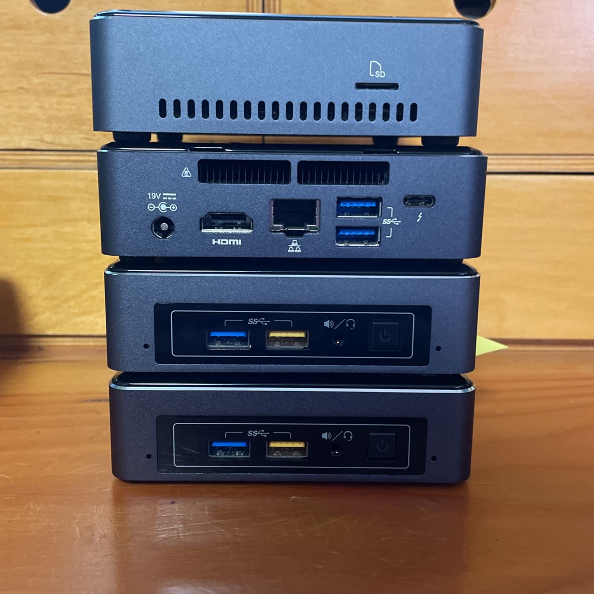 Intel NUC7i3BNK 16gb Ram 250gb Hd for Sale in Seattle, WA - OfferUp