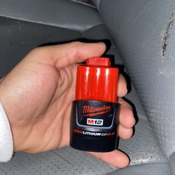 M12 Milwaukee Battery