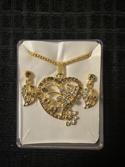 Necklace And Earring Set