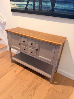 Entryway table