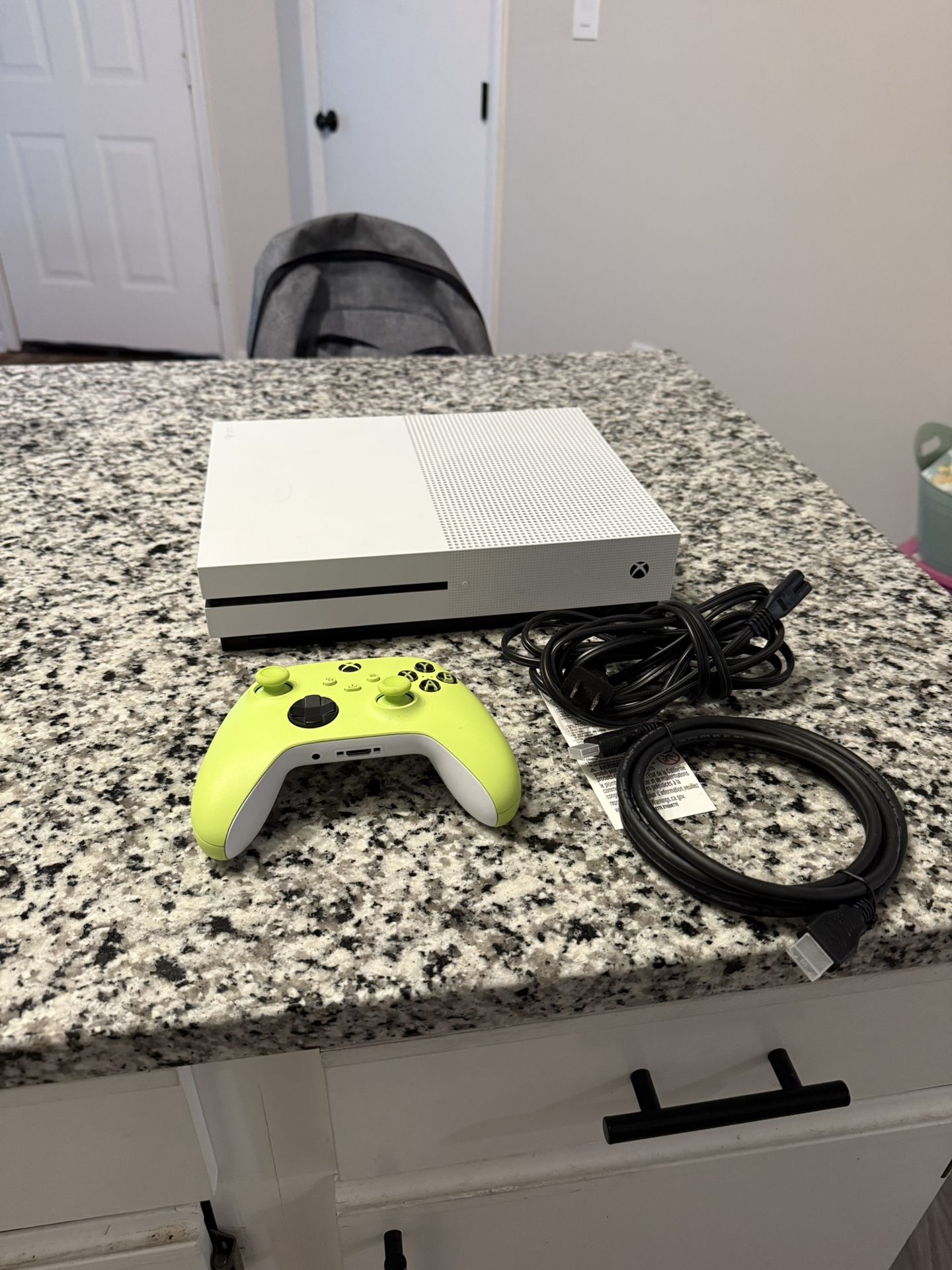 Xbox One S