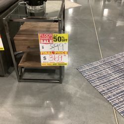 2 End Tables 